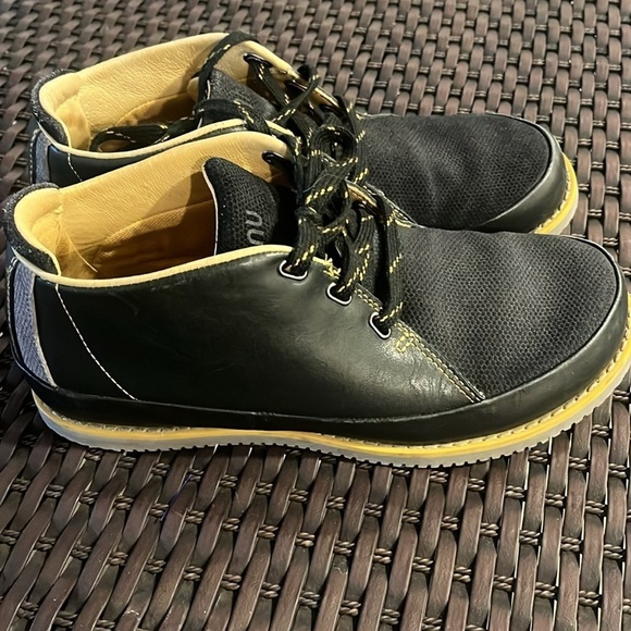 Ahnu Laced Distressed Leather chukka boots Shoe size 7.5 - Picture 5 of 13